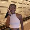 caroline_t216
